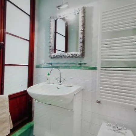 Bed & Breakfast In The Heart Of *